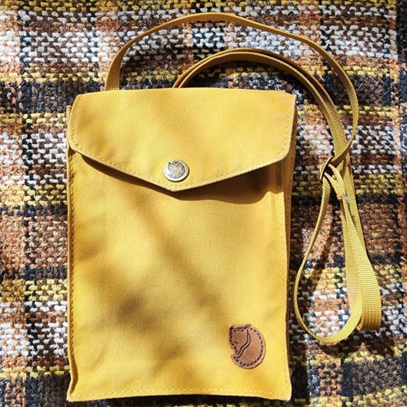 Fjallraven Pocket Bag Crossbody - Picture 7 of 7